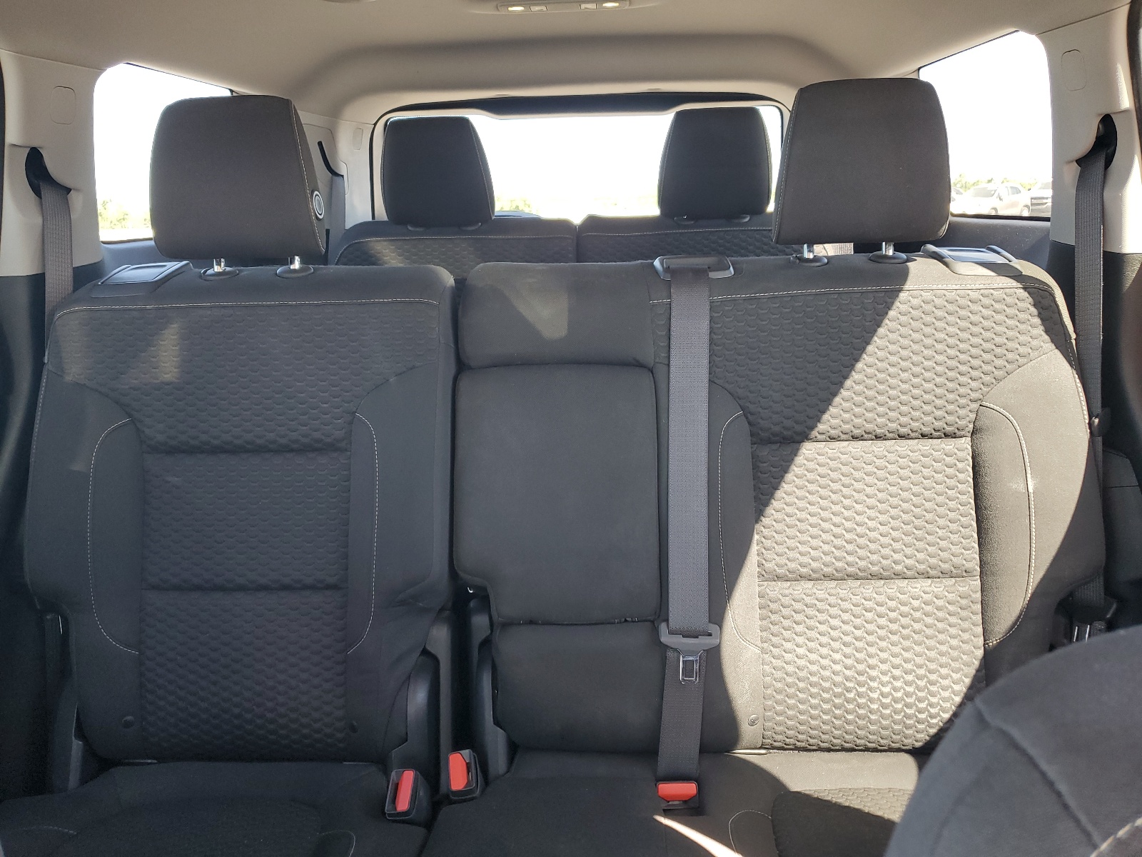 1GKKNLLA8HZ214682 2017 GMC Acadia Sle