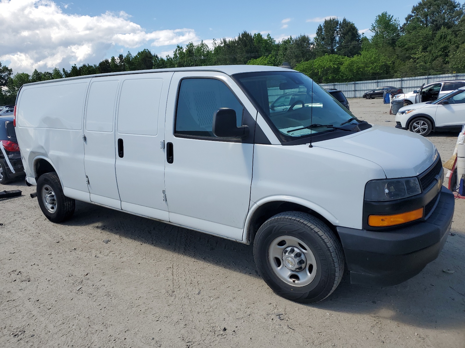 1GCWGBFP3M1256705 2021 Chevrolet Express G2500