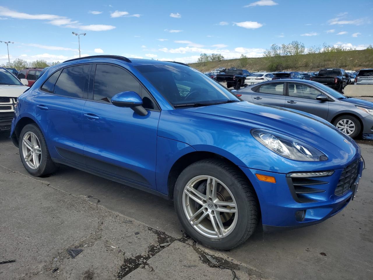 2017 Porsche Macan VIN: WP1AA2A53HLB05051 Lot: 54255584