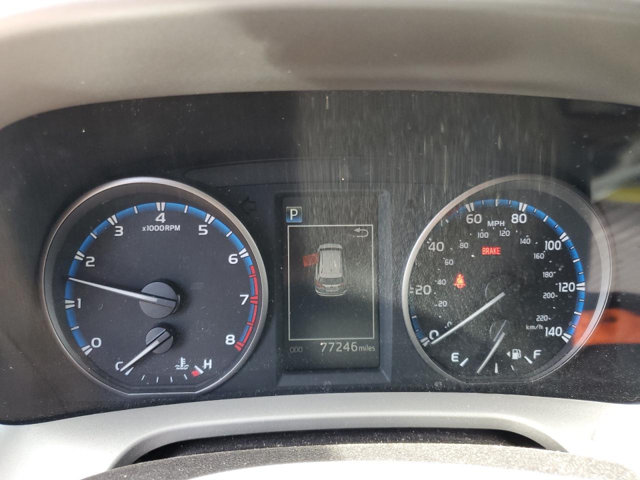 2017 Toyota RAV 4 - Image 9