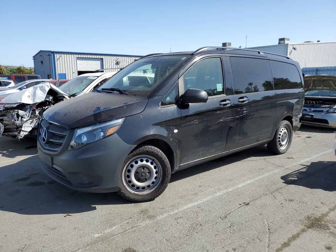 VIN WD4PG2EE5J3364608 2018 MERCEDES-BENZ METRIS no.1