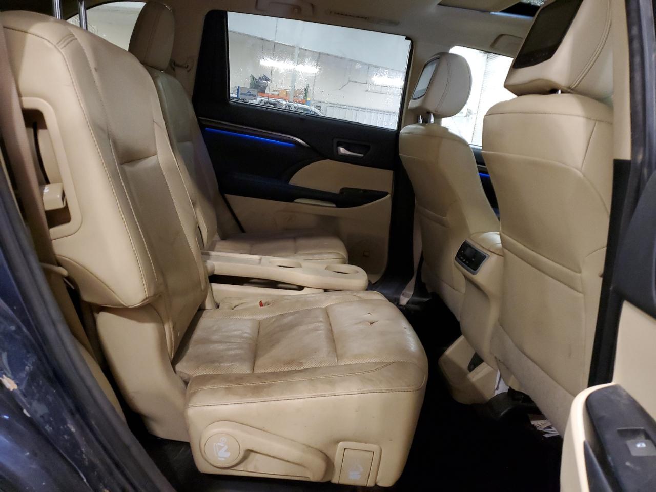 2015 Toyota Highlander Limited VIN: 5TDDKRFH4FS077487 Lot: 53245434