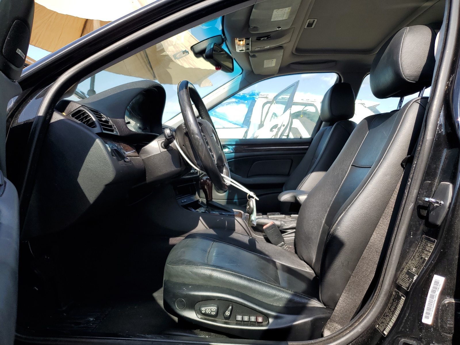 WBAEV33493KL86494 2003 BMW 325 I