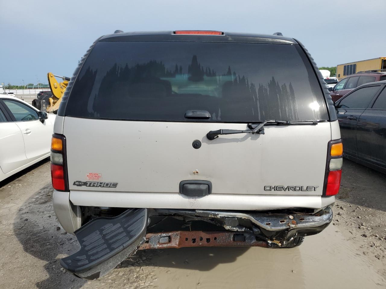 2005 Chevrolet Tahoe K1500 VIN: 1GNEK13T55J242674 Lot: 54692044