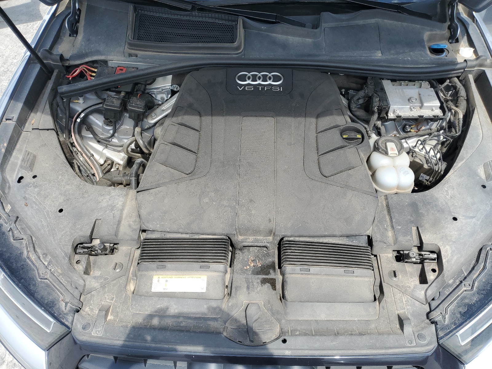 WA1VAAF7XJD036487 2018 Audi Q7 Prestige