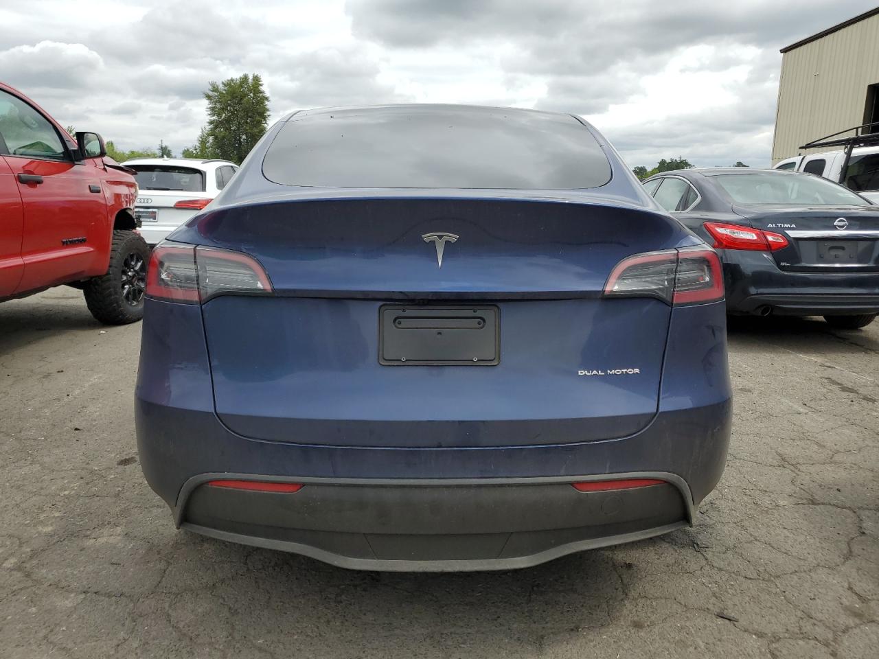 7SAYGDEE7PF907143 Tesla Model Y  6