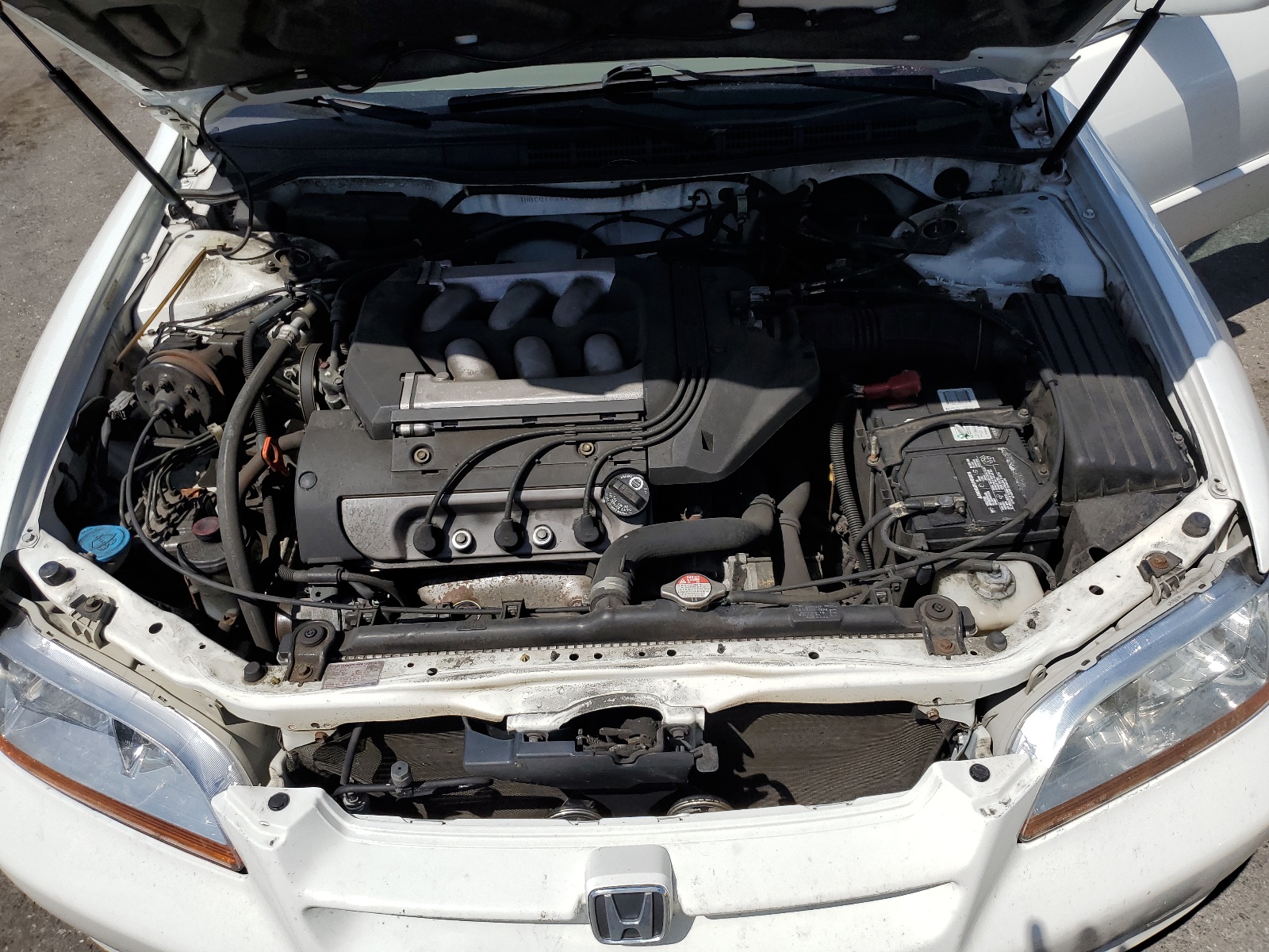 1HGCG1651XA068413 1999 Honda Accord Ex