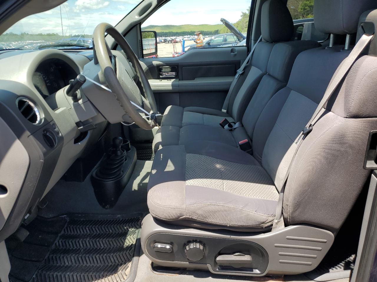 2004 Ford F150 VIN: 1FTRX14W84NA22053 Lot: 56736334