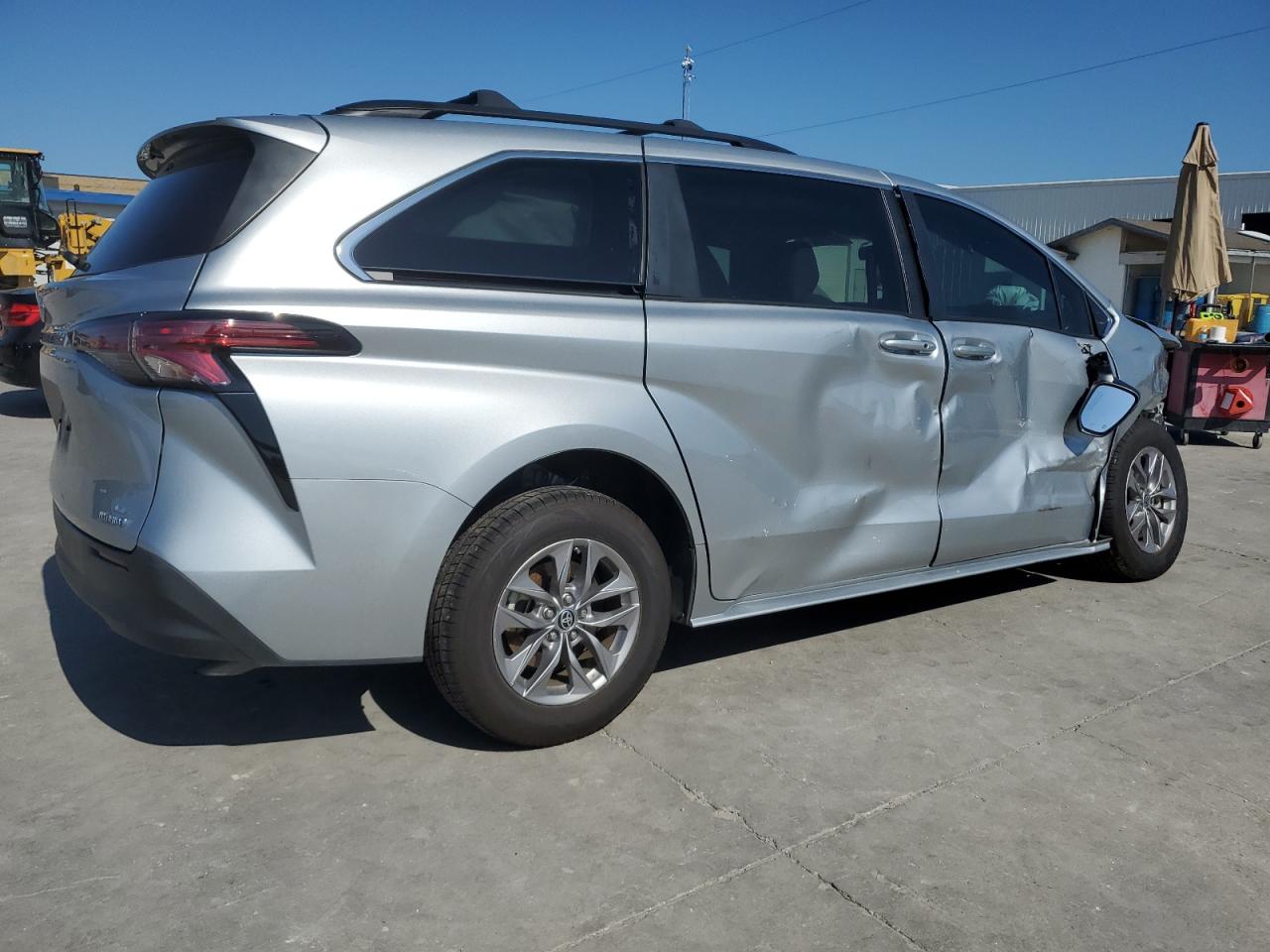 2022 Toyota Sienna Le VIN: 5TDKRKEC4NS099438 Lot: 55672994