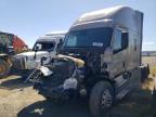 Sacramento, CA에서 판매 중인 2022 Freightliner Cascadia 126  - Front End