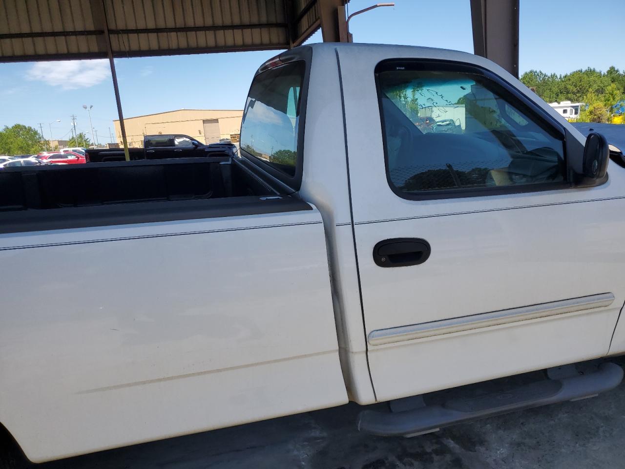 2002 Ford F150 VIN: 1FTRF17W02NA13696 Lot: 56949044