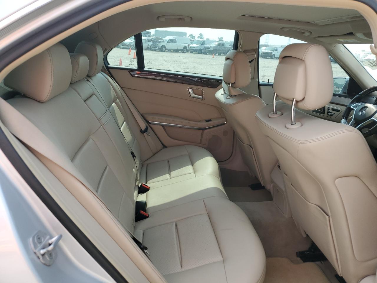 2014 Mercedes-Benz E 350 VIN: WDDHF5KB0EA965378 Lot: 56141334