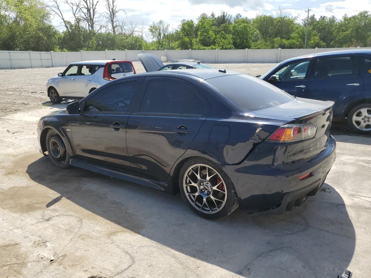 2014 Mitsubishi Lancer Evolution - Image 2