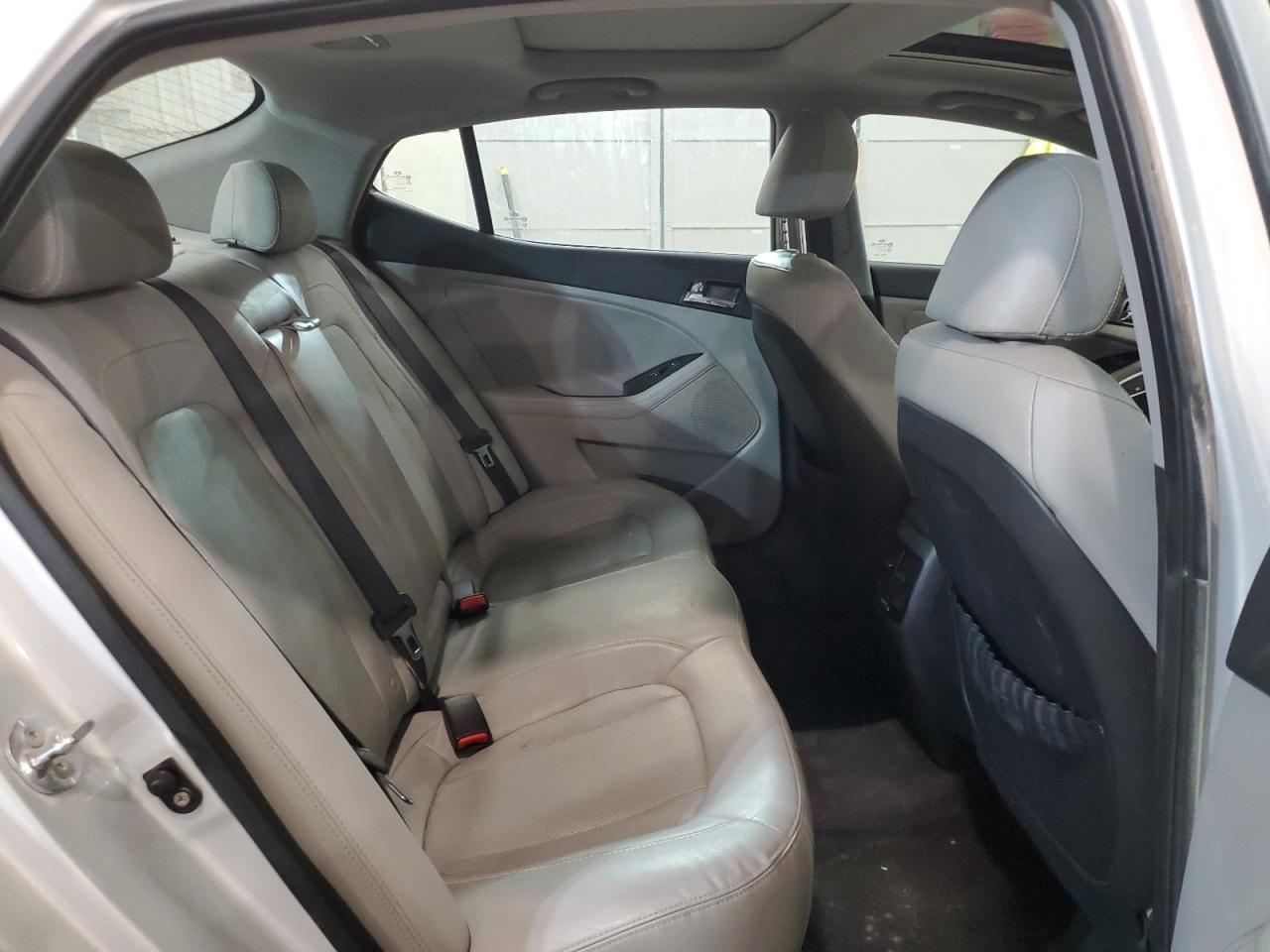 2011 Kia Optima Ex VIN: KNAGN4A70B5050256 Lot: 55845004