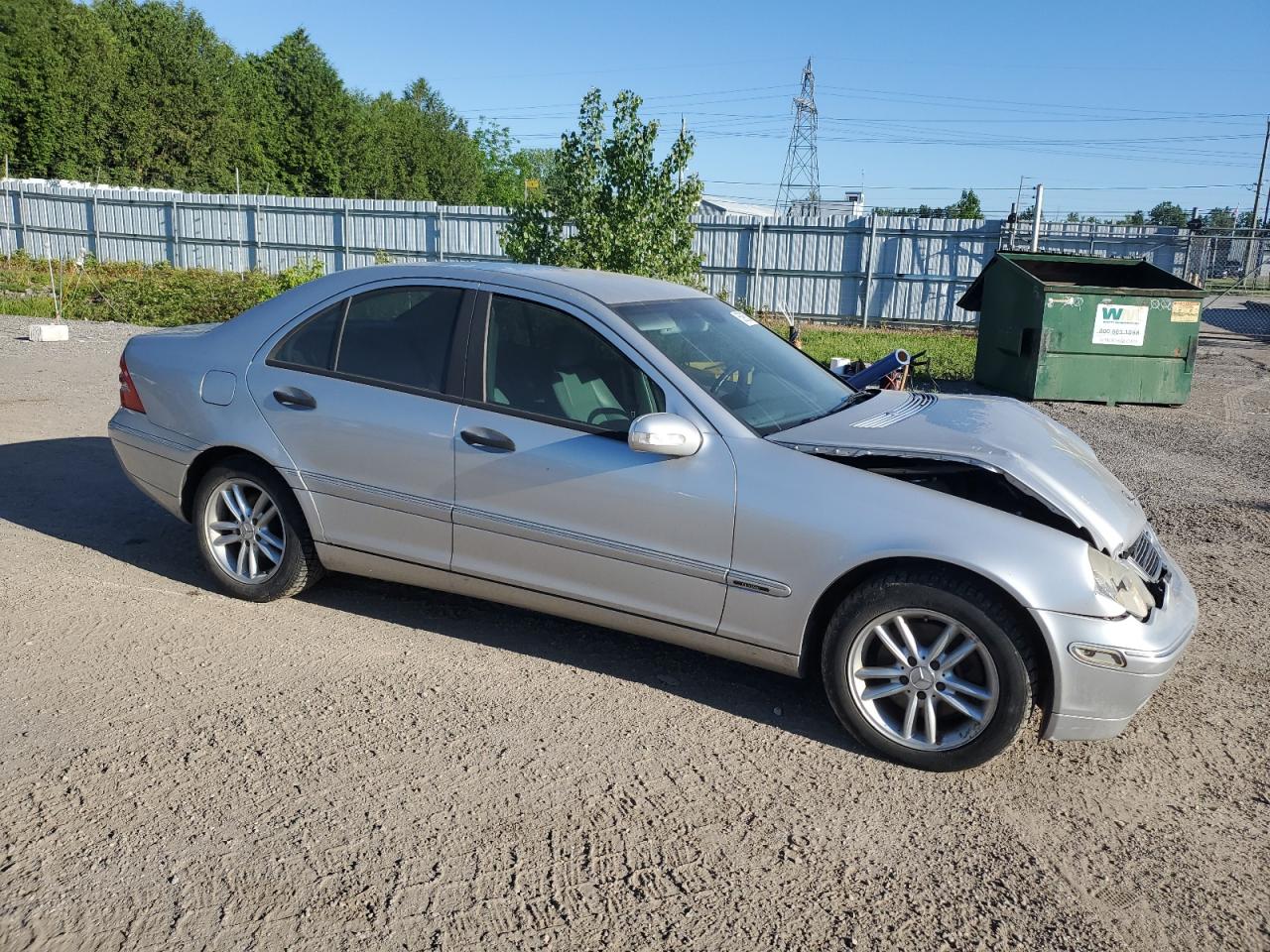 2004 Mercedes-Benz C 240 4Matic VIN: WDBRF81J64F472183 Lot: 55995254