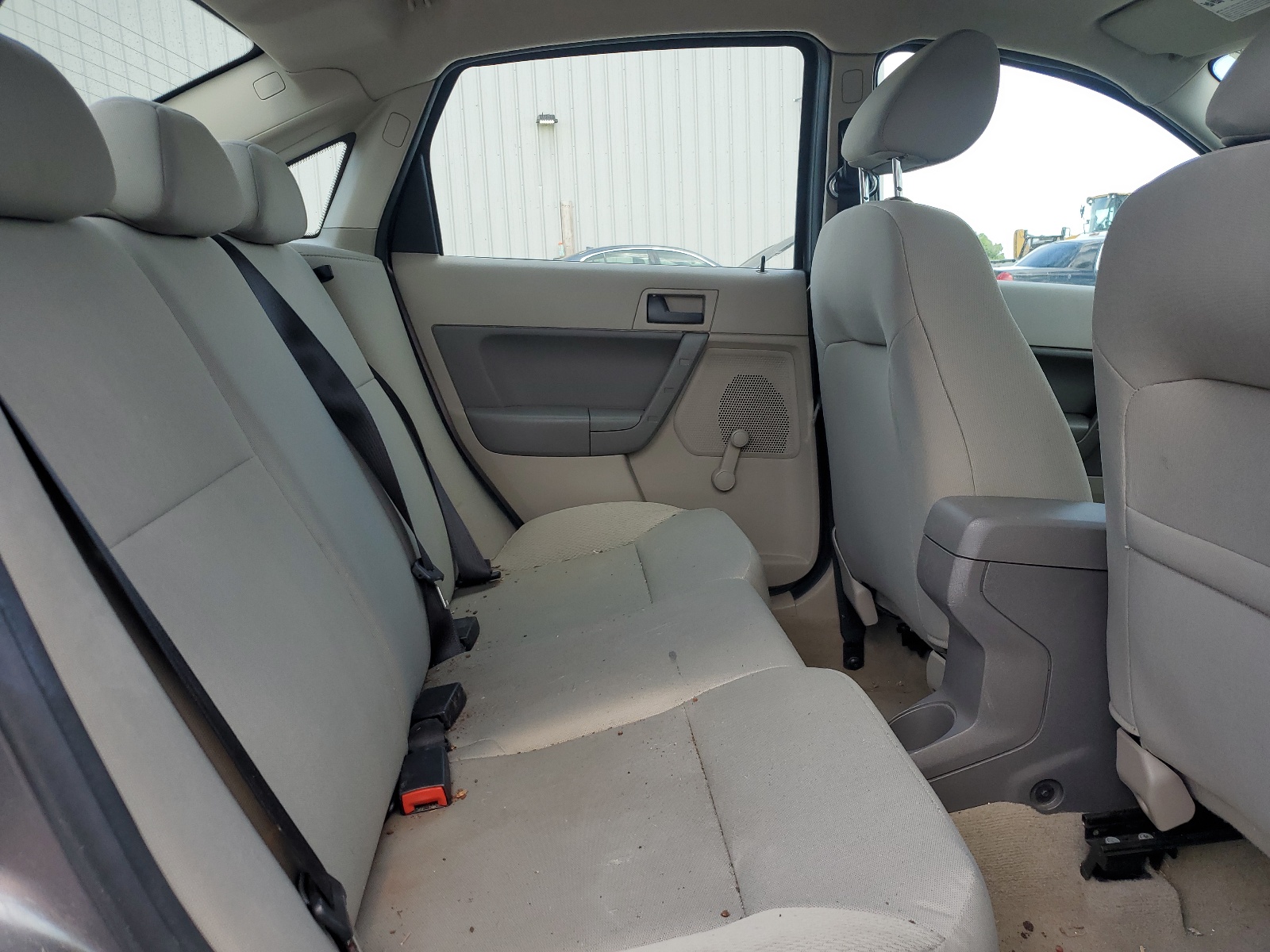 1FAHP3EN7AW148090 2010 Ford Focus S