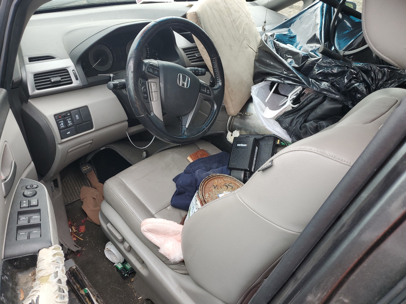 5FNRL5H60CB019738 2012 Honda Odyssey Exl