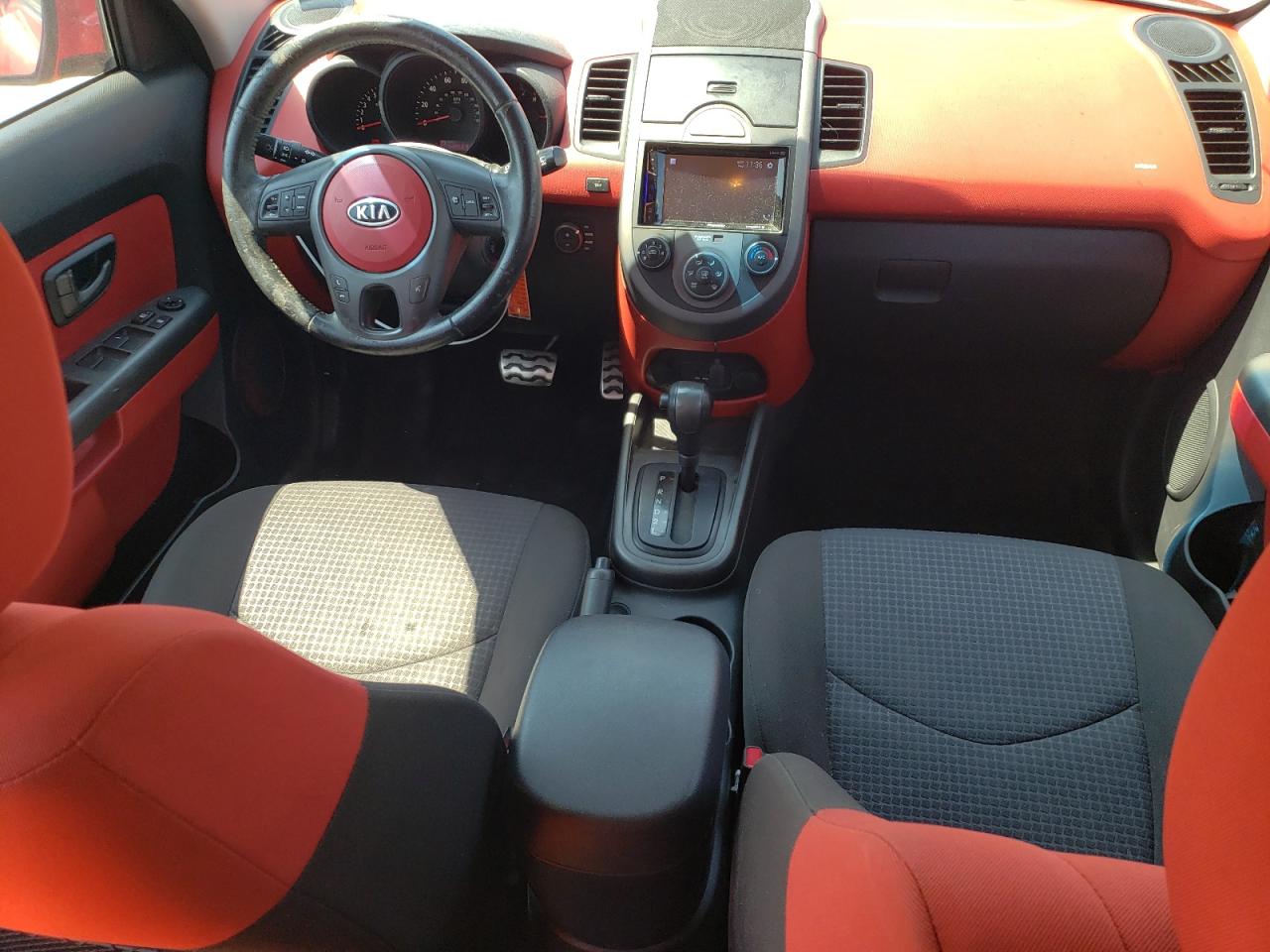 2010 Kia Soul + VIN: KNDJT2A22A7066677 Lot: 55793234