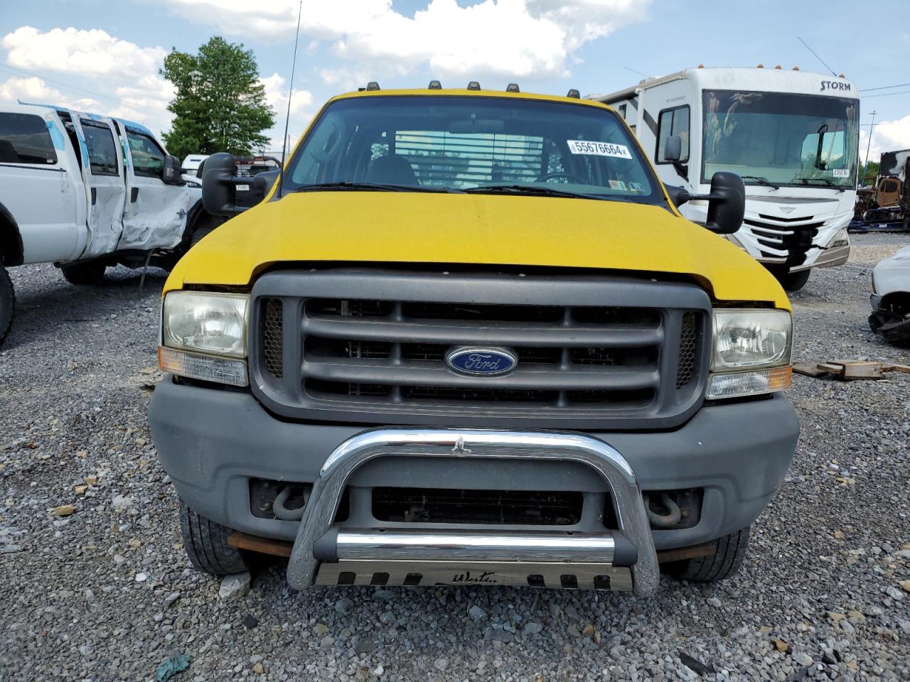 2003 Ford F550 - Image 5