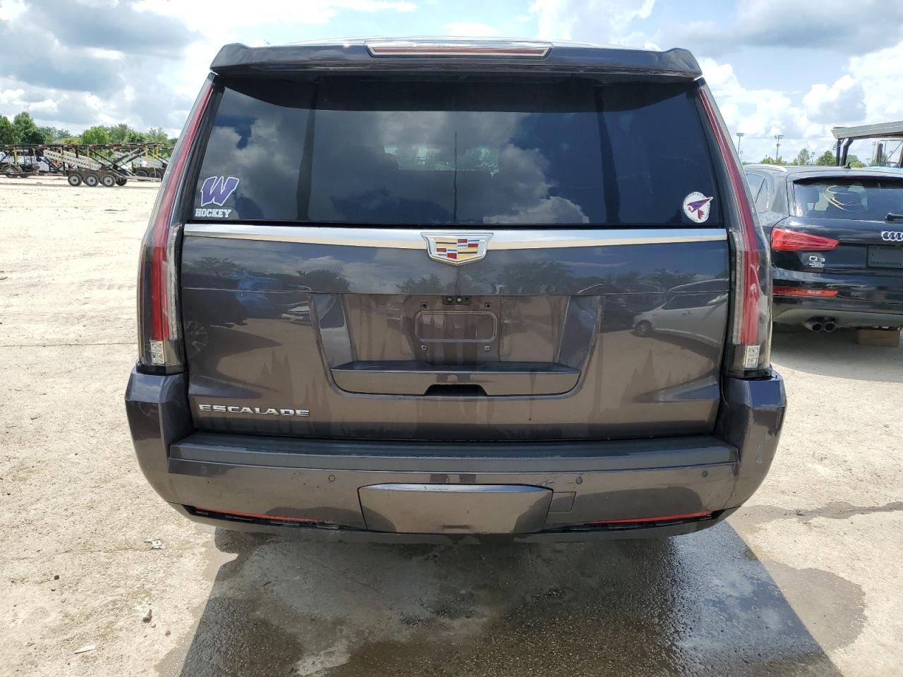 1GYS4HKJ3HR276028 2017 Cadillac Escalade Esv Luxury