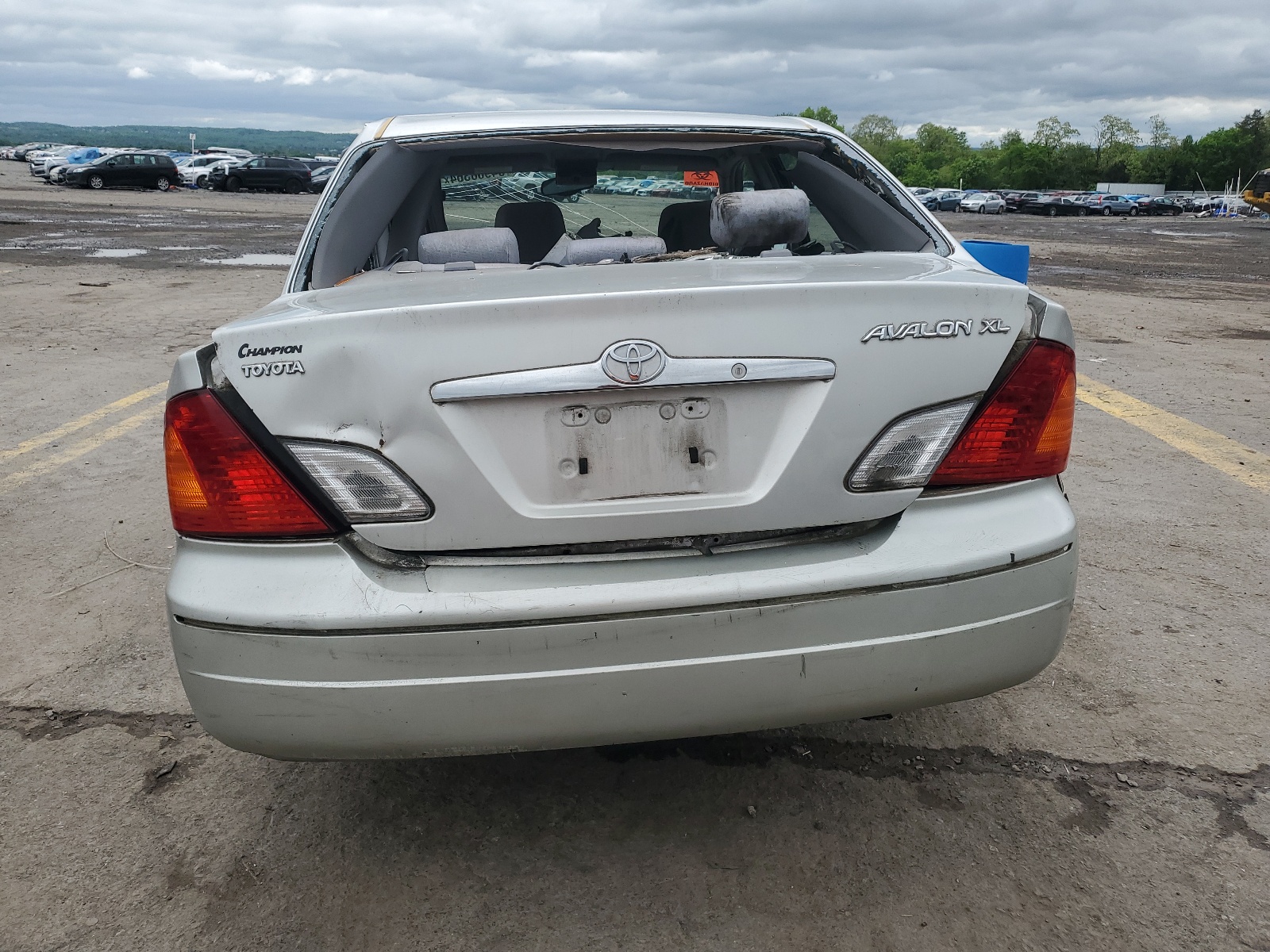 4T1BF28B91U137923 2001 Toyota Avalon Xl