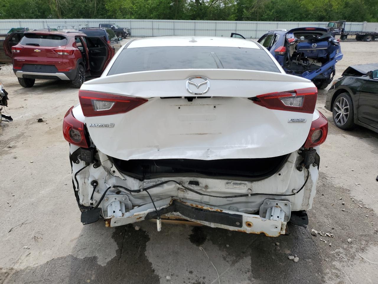 3MZBN1V32JM270197 2018 Mazda 3 Touring