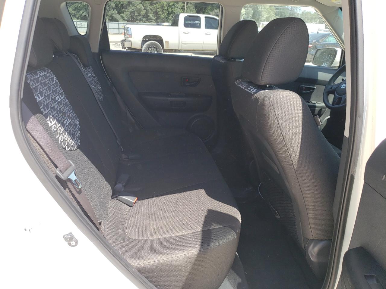 2010 Kia Soul + VIN: KNDJT2A21A7042628 Lot: 54324694