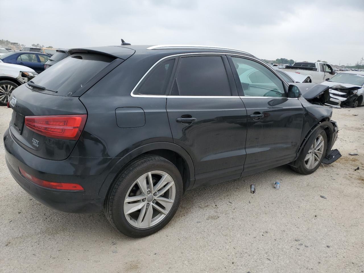 2017 Audi Q3 Premium Plus VIN: WA1JCCFS7HR001783 Lot: 56125304