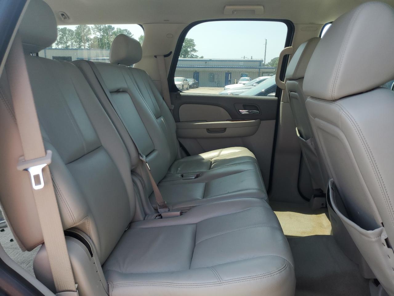 2008 Chevrolet Tahoe C1500 VIN: 1GNFC13018J211305 Lot: 54035864