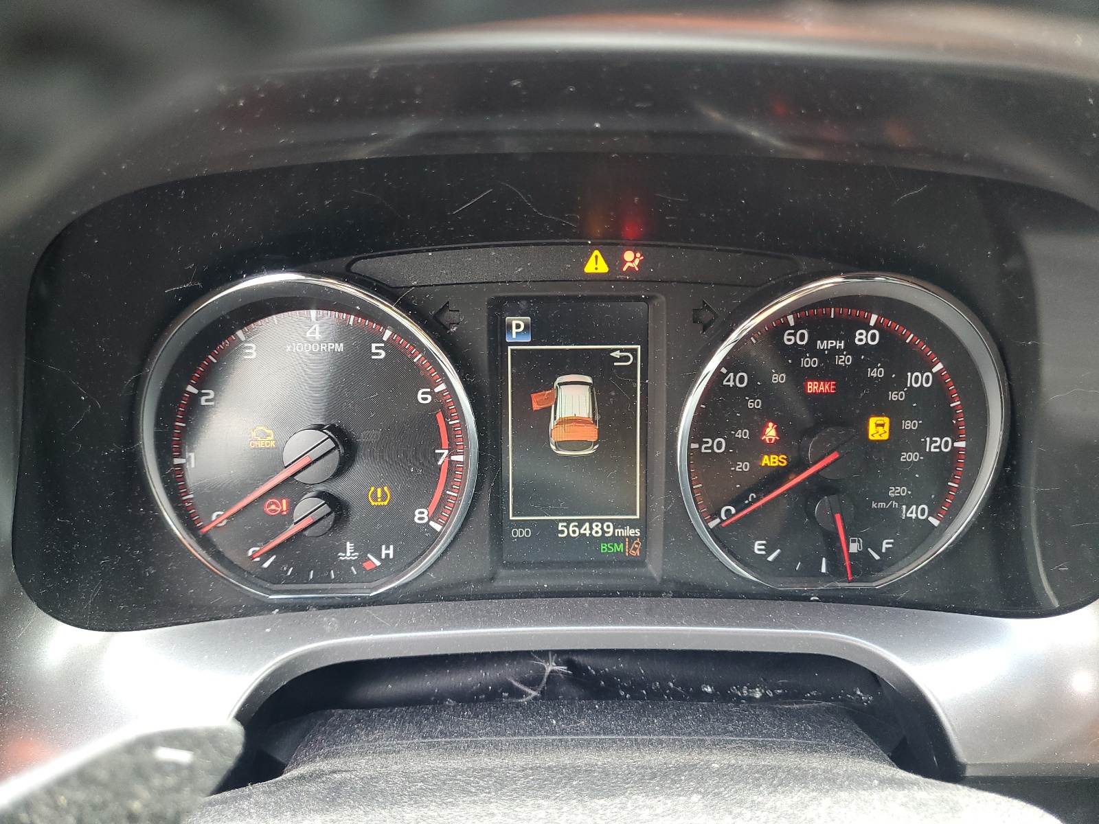 JTMJFREV7JJ739129 2018 Toyota Rav4 Se