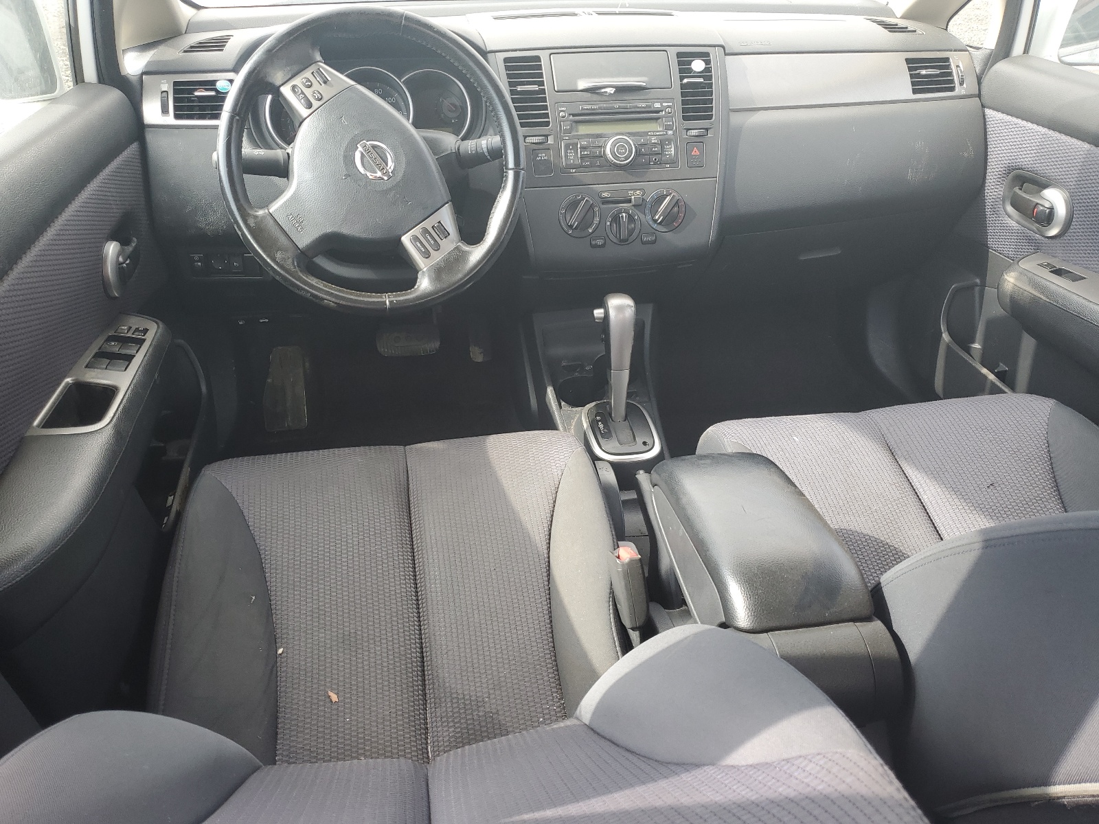 3N1BC11E38L376354 2008 Nissan Versa S