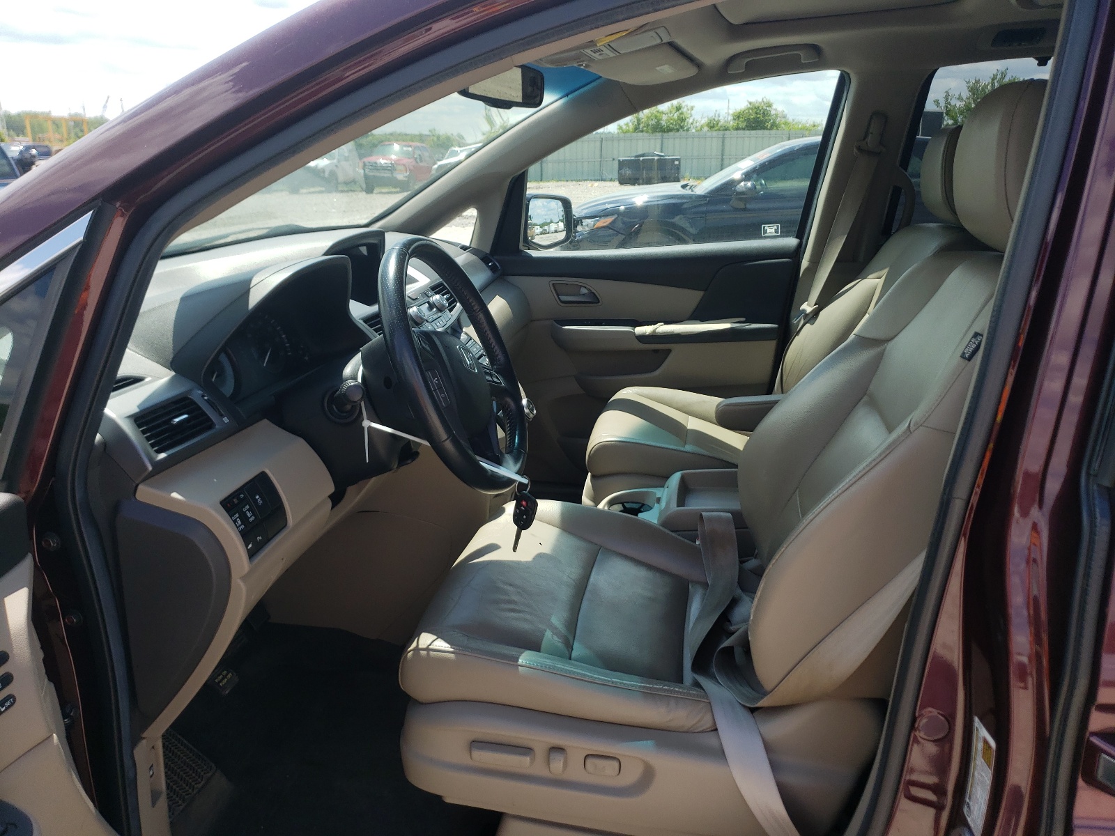 5FNRL5H90BB090222 2011 Honda Odyssey Touring