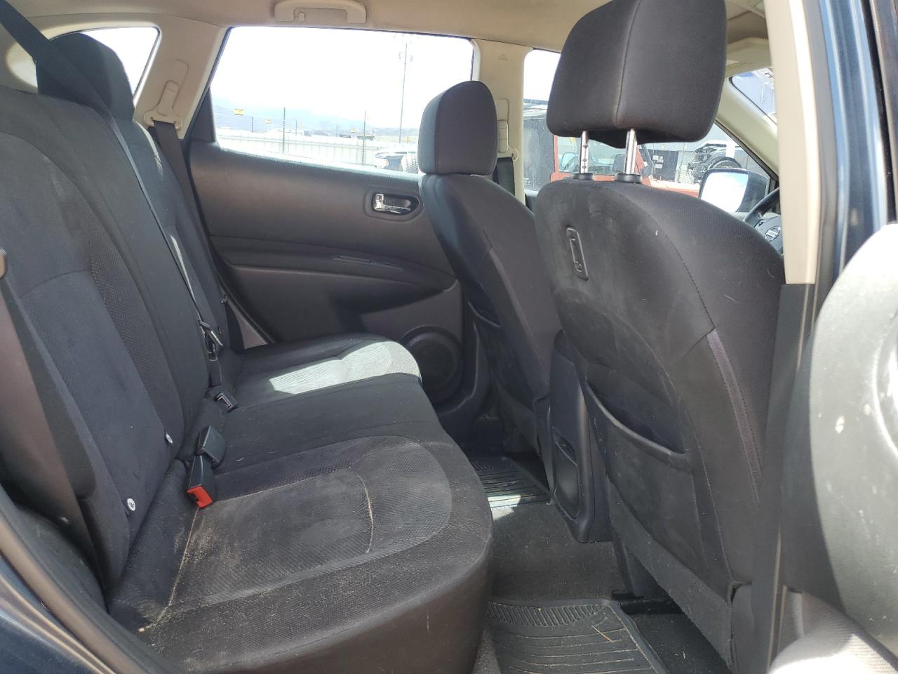 2015 Nissan Rogue Select S VIN: JN8AS5MV5FW770352 Lot: 55549064