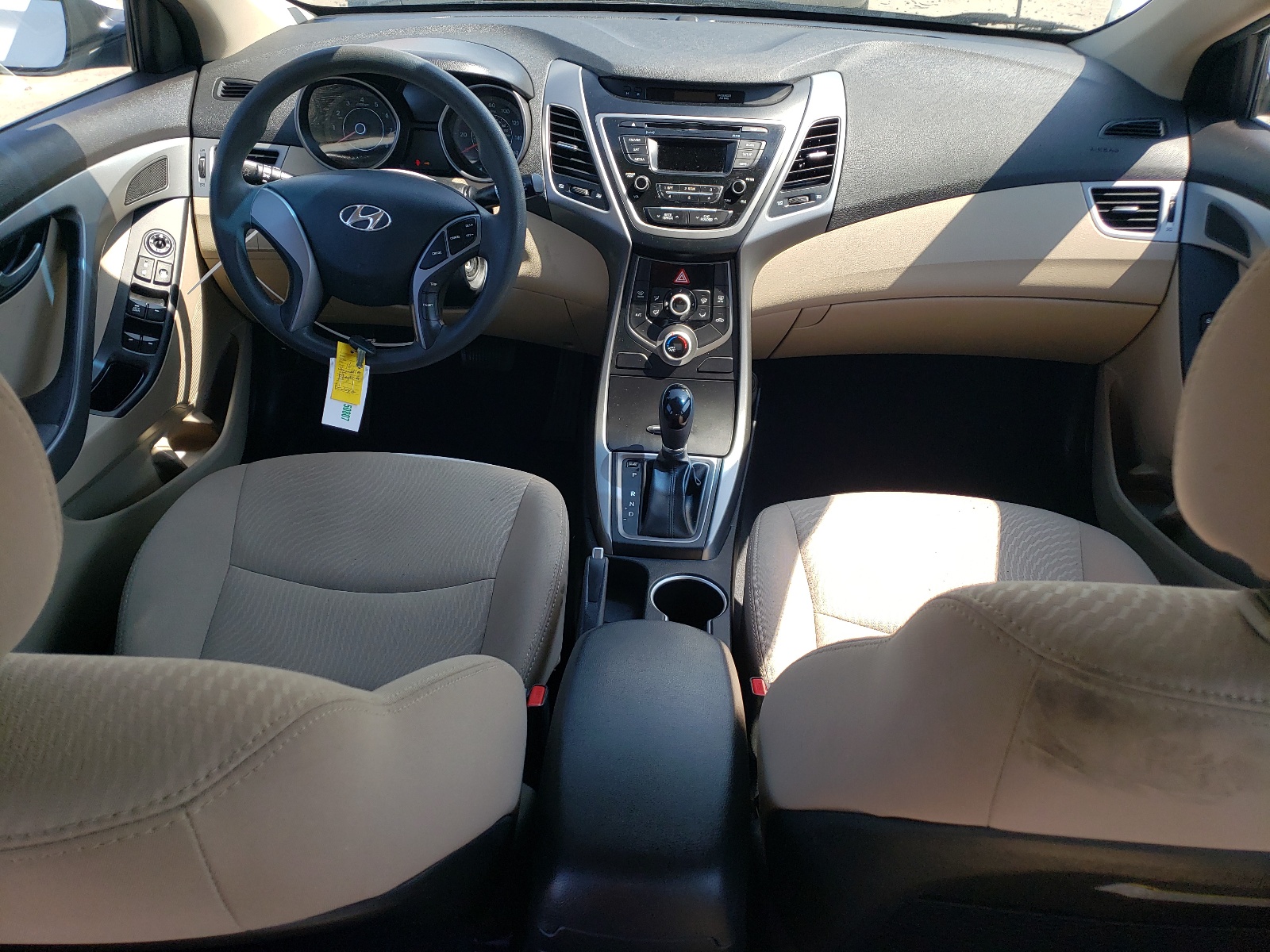 5NPDH4AE9GH781576 2016 Hyundai Elantra Se