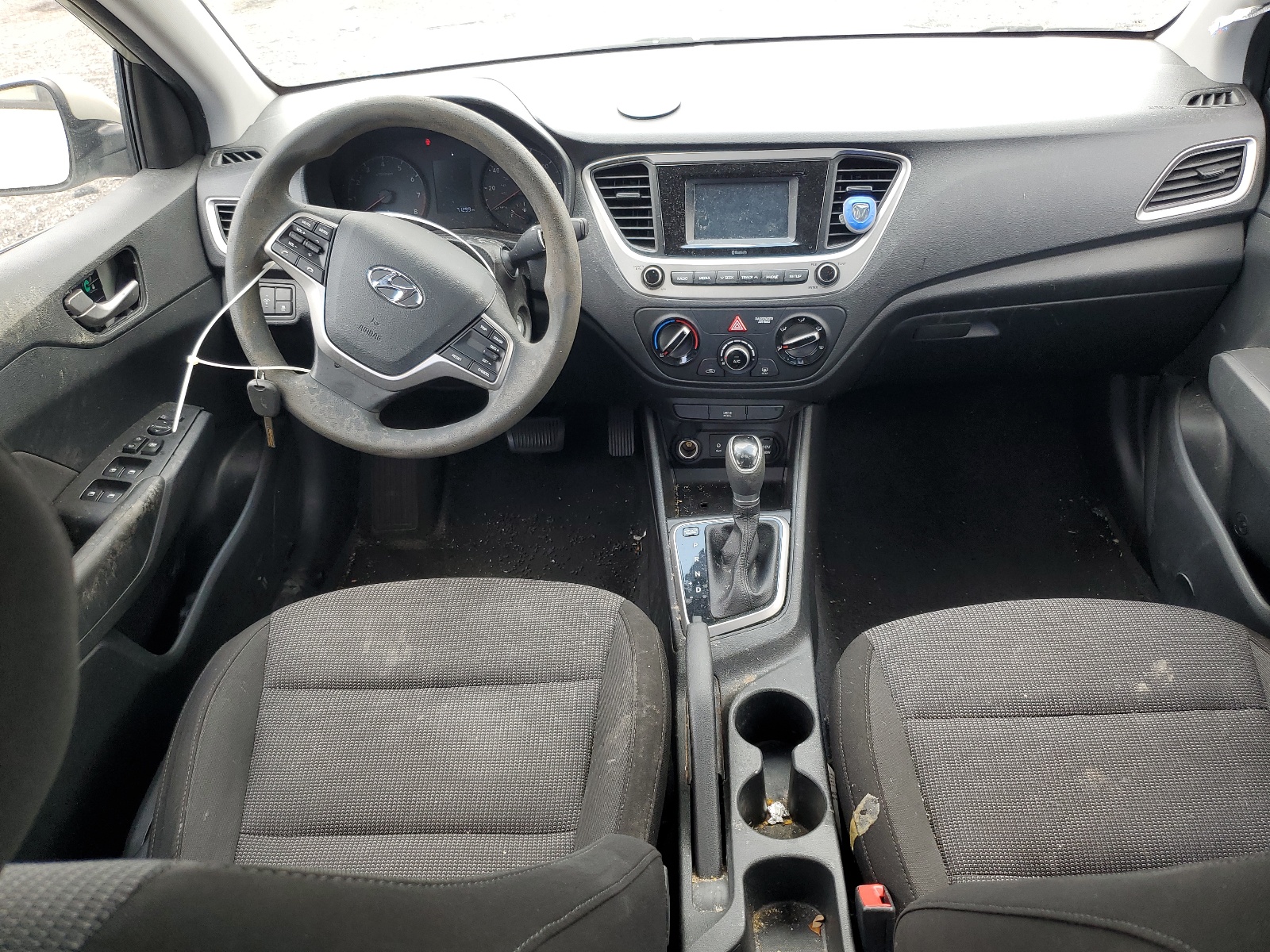 3KPC24A30KE052634 2019 Hyundai Accent Se