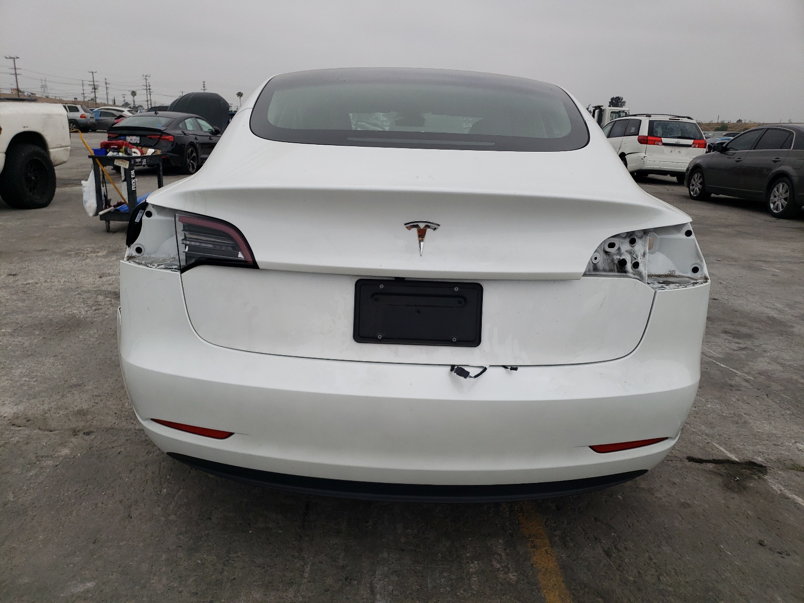 5YJ3E1EA4PF552750 2023 Tesla Model 3