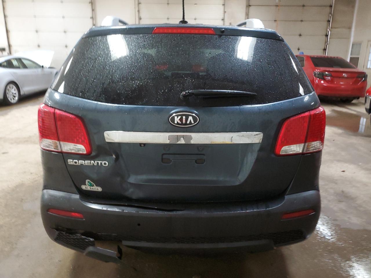 5XYKT3A15BG029290 2011 Kia Sorento Base