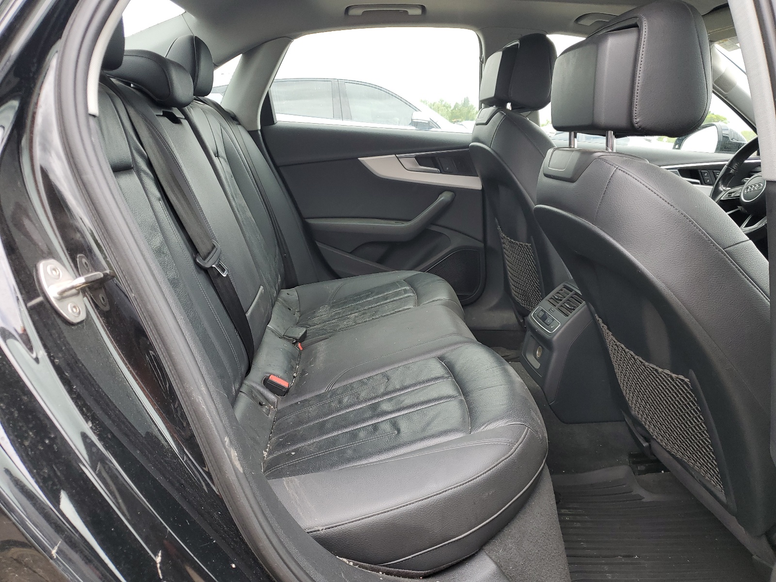 WAUENAF46HN009269 2017 Audi A4 Premium Plus