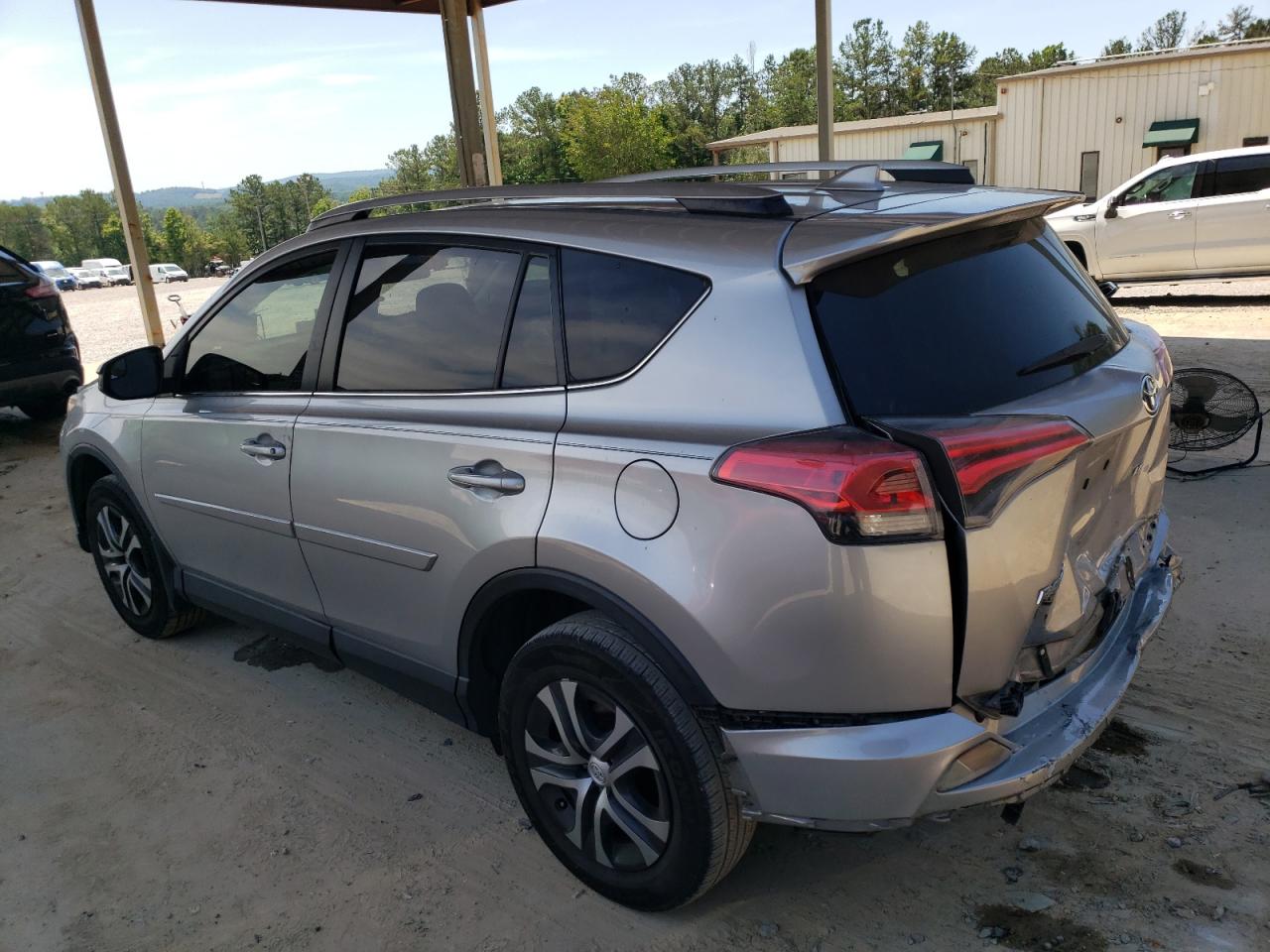 JTMZFREV3JJ164840 2018 TOYOTA RAV 4 - Image 2