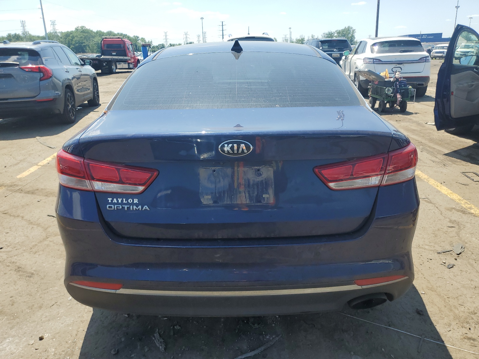 5XXGT4L3XJG260537 2018 Kia Optima Lx