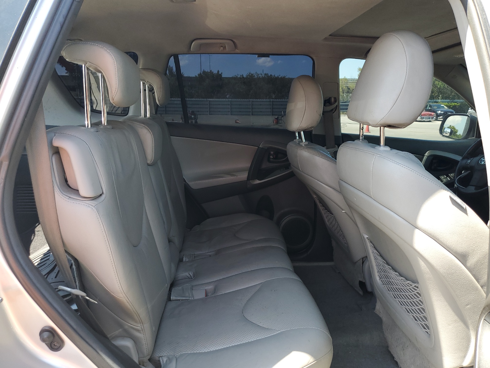 2T3DF4DV5AW030718 2010 Toyota Rav4 Limited