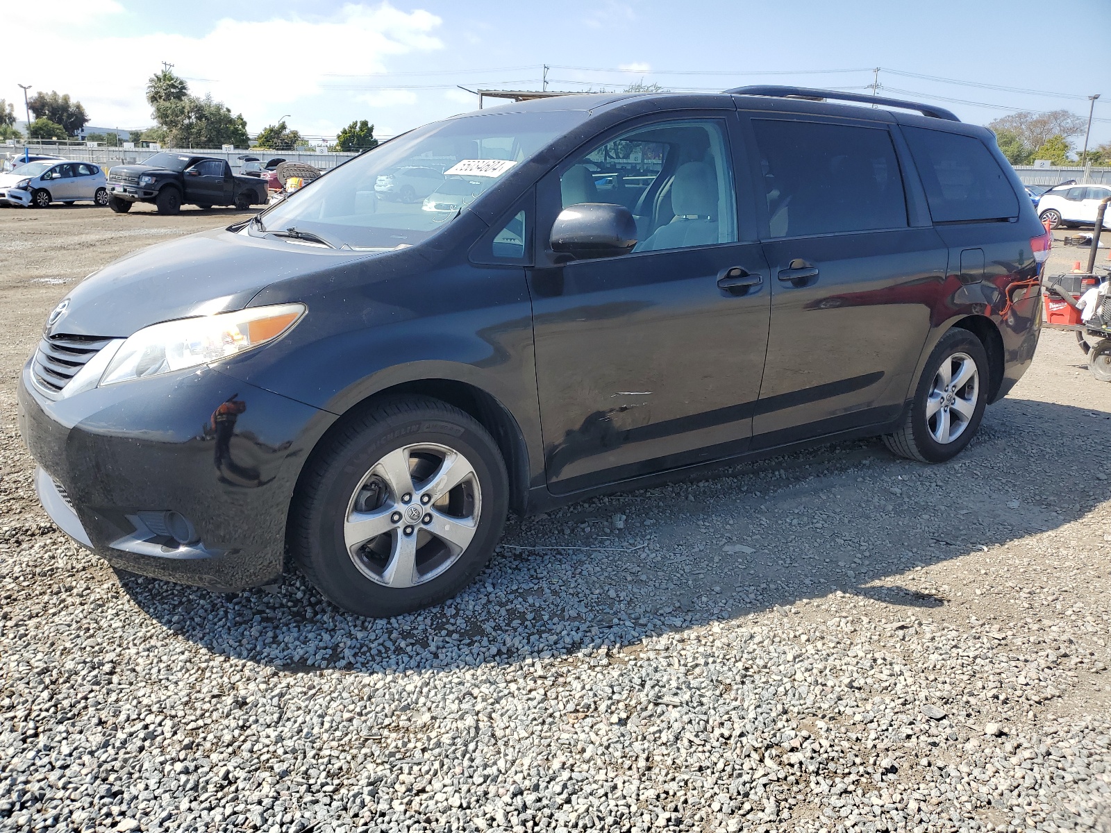 2014 Toyota Sienna Le vin: 5TDKK3DC5ES480601