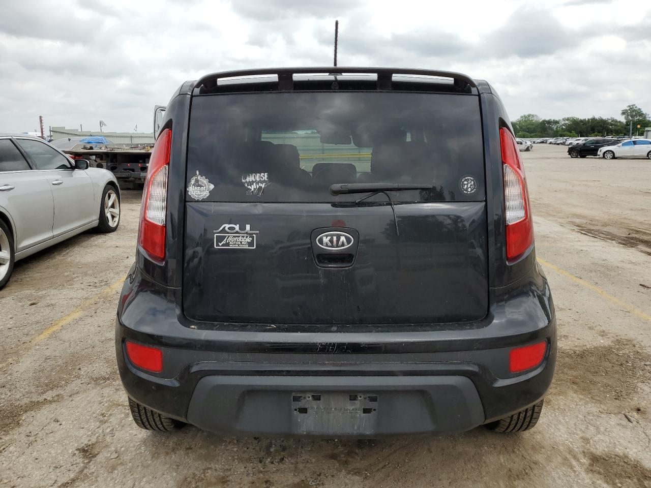 2012 Kia Soul VIN: KNDJT2A50C7451989 Lot: 55700884