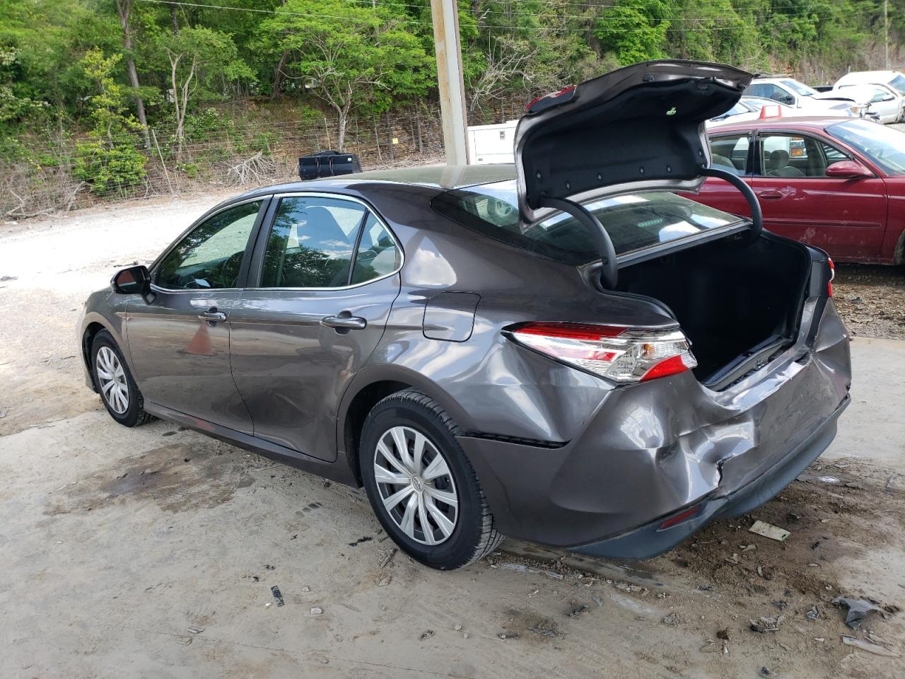 2018 Toyota Camry L VIN: 4T1B11HK9JU625536 Lot: 53135084