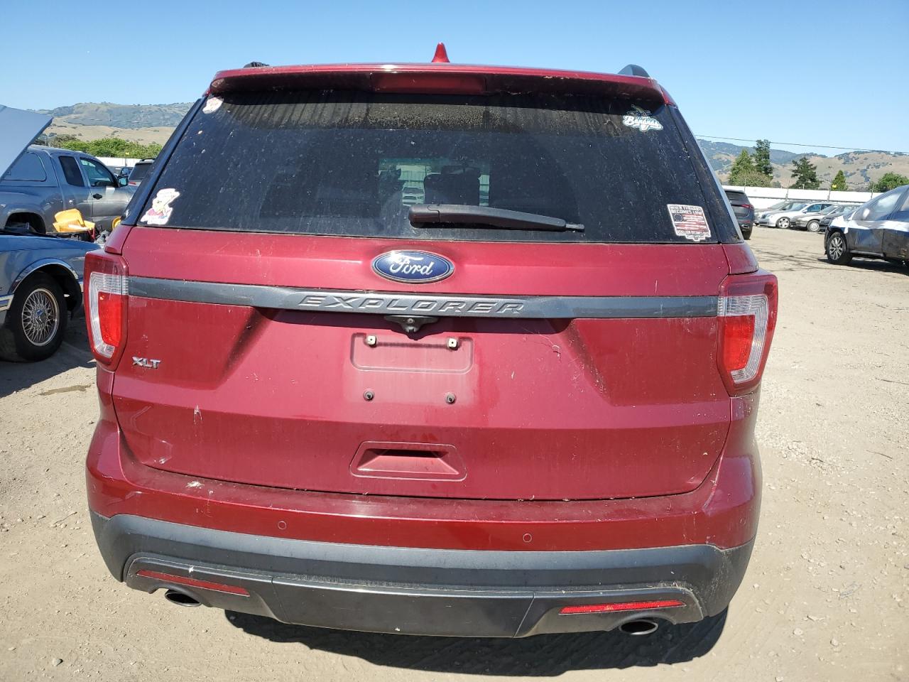 1FM5K7D83HGB66469 2017 Ford Explorer Xlt