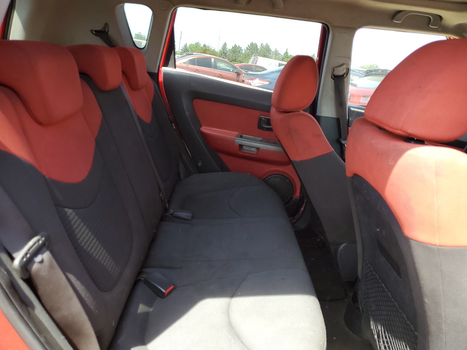 KNDJT2A24A7032529 2010 Kia Soul +