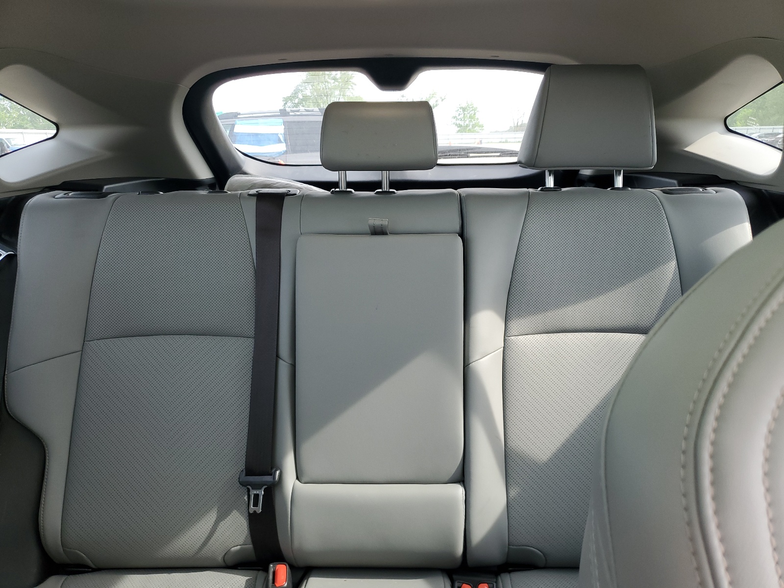 JTEAAAAH1MJ049781 2021 Toyota Venza Le