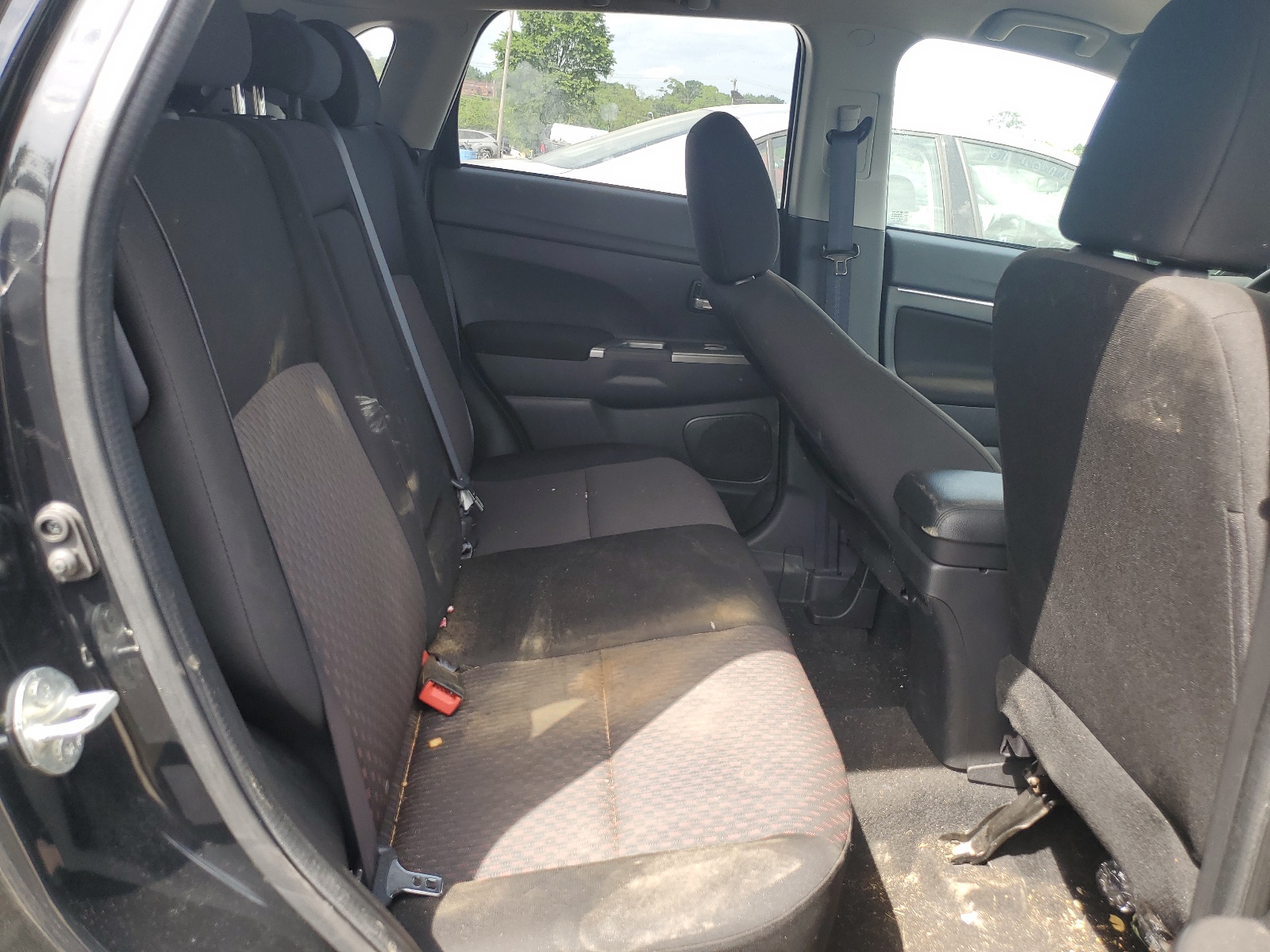 JA4AP3AU3KU030246 2019 Mitsubishi Outlander Sport Es