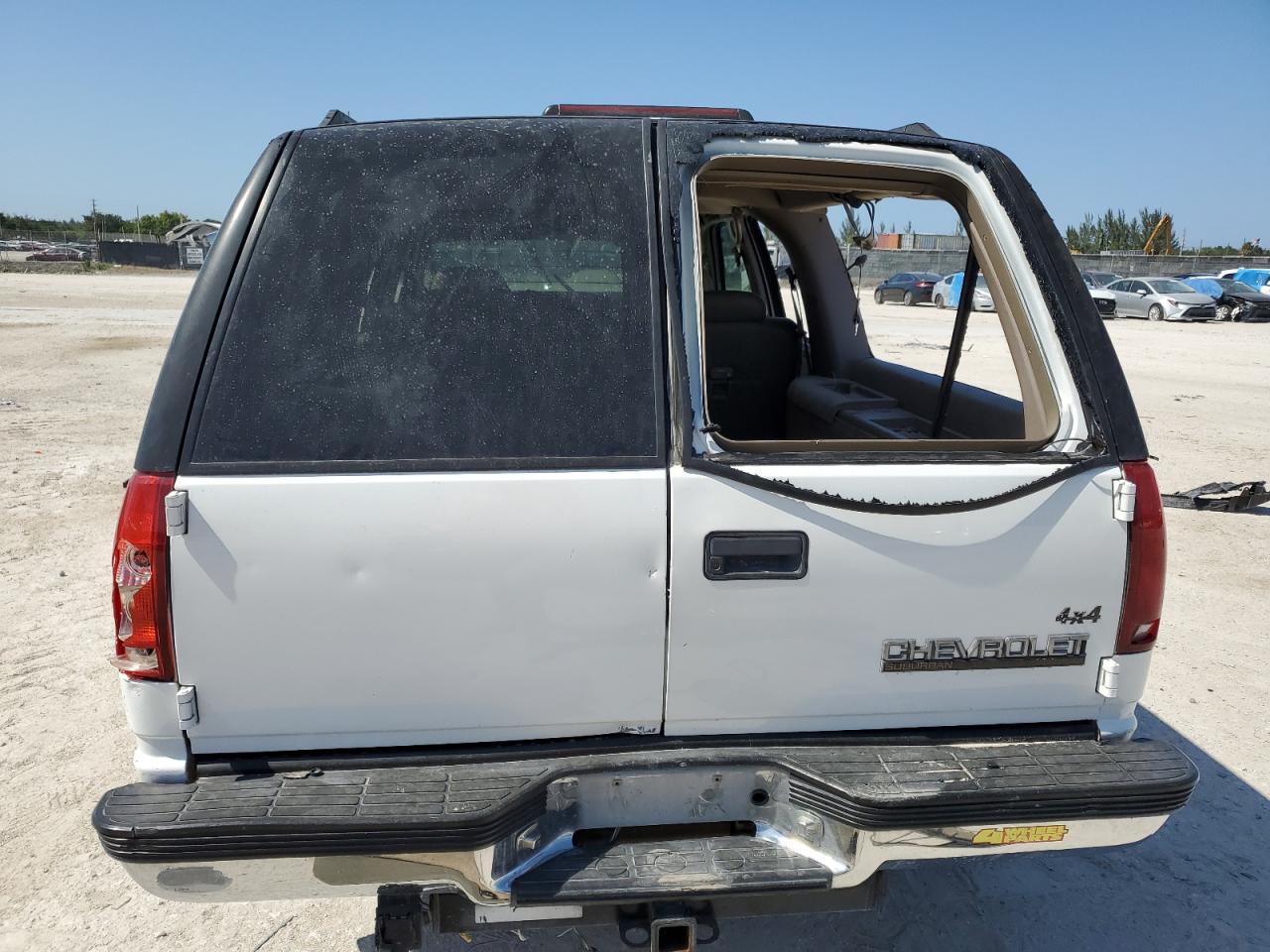 1999 Chevrolet Suburban K1500 VIN: 3GNFK16RXXG223742 Lot: 54220704