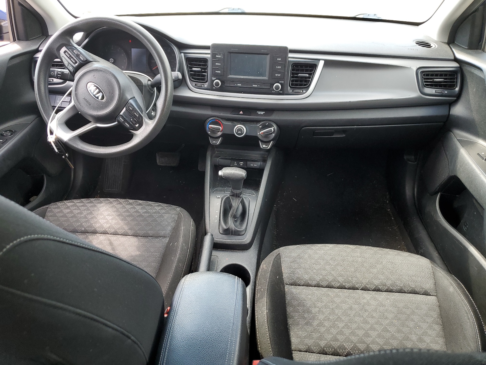 3KPA24AB7JE077401 2018 Kia Rio Lx